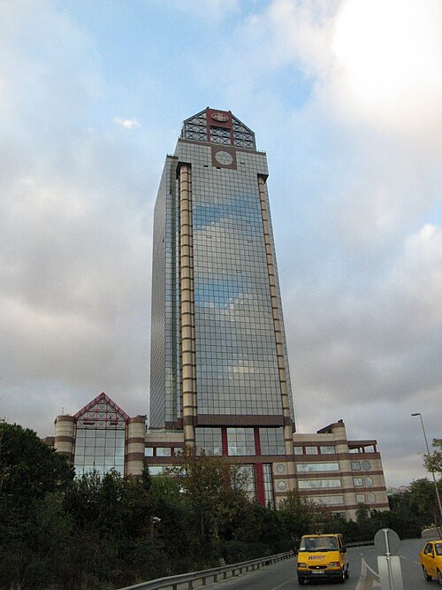 Archival 2007 view of the Süzer Plaza tower housing The Ritz-Carlton, Istanbul, beneath a partly cloudy sky